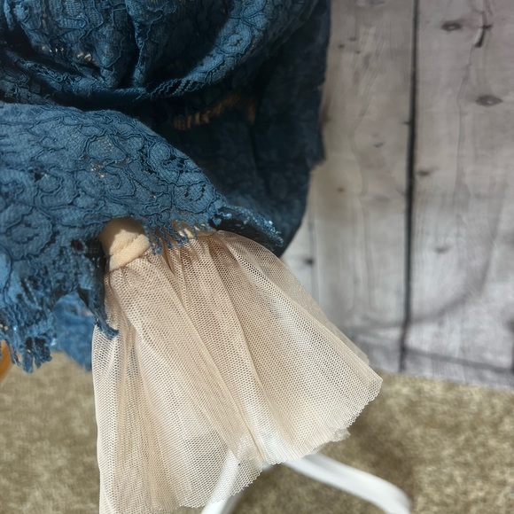 Trixxi fit and flare lace dress size 15 - Picture 11 of 13